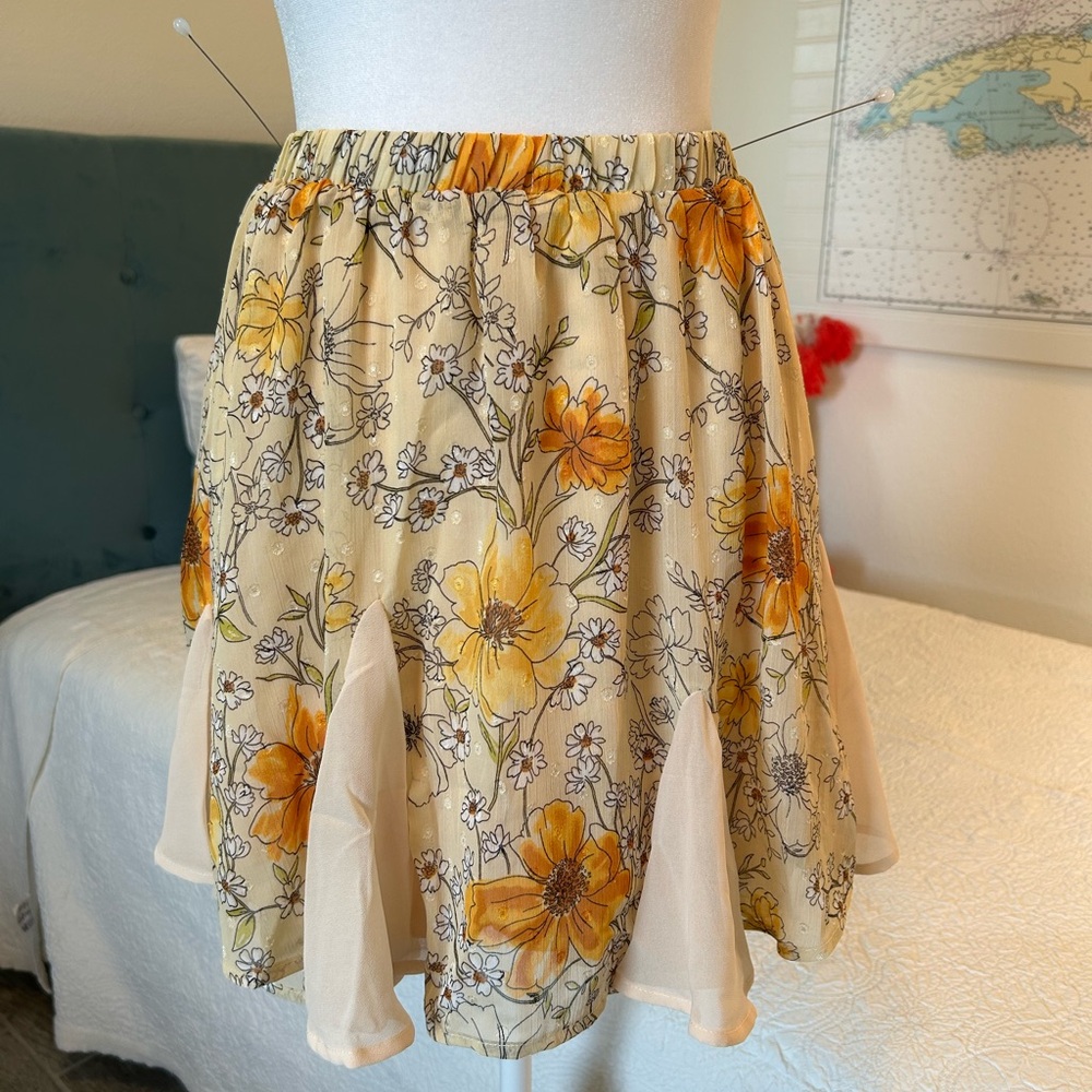 PROMESA Gold Yellow Pleated Mini Skater Skort